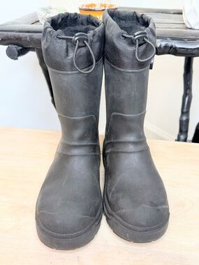 Youth Size 3 Waterproof Rain Boots Fleece Lined Winter Snow Boots Black Kids